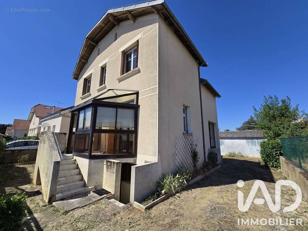 Photo 1 - Maison à CHENOVE
