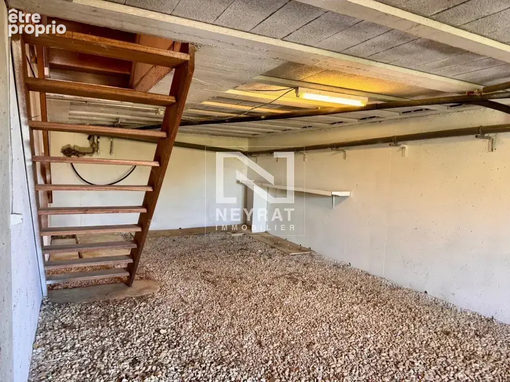 Affaire ! Maison familiale à fort potentiel avec double jardin, quartier calme - photo 16