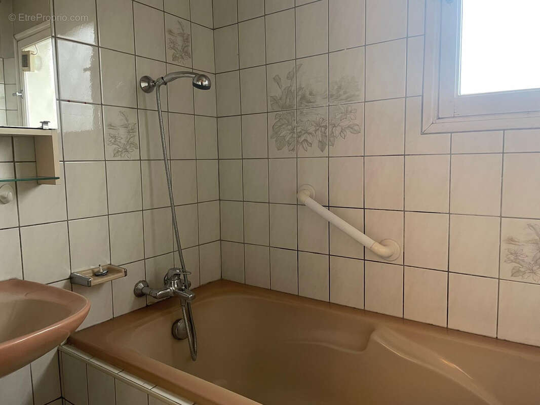 Maison à ECHIROLLES