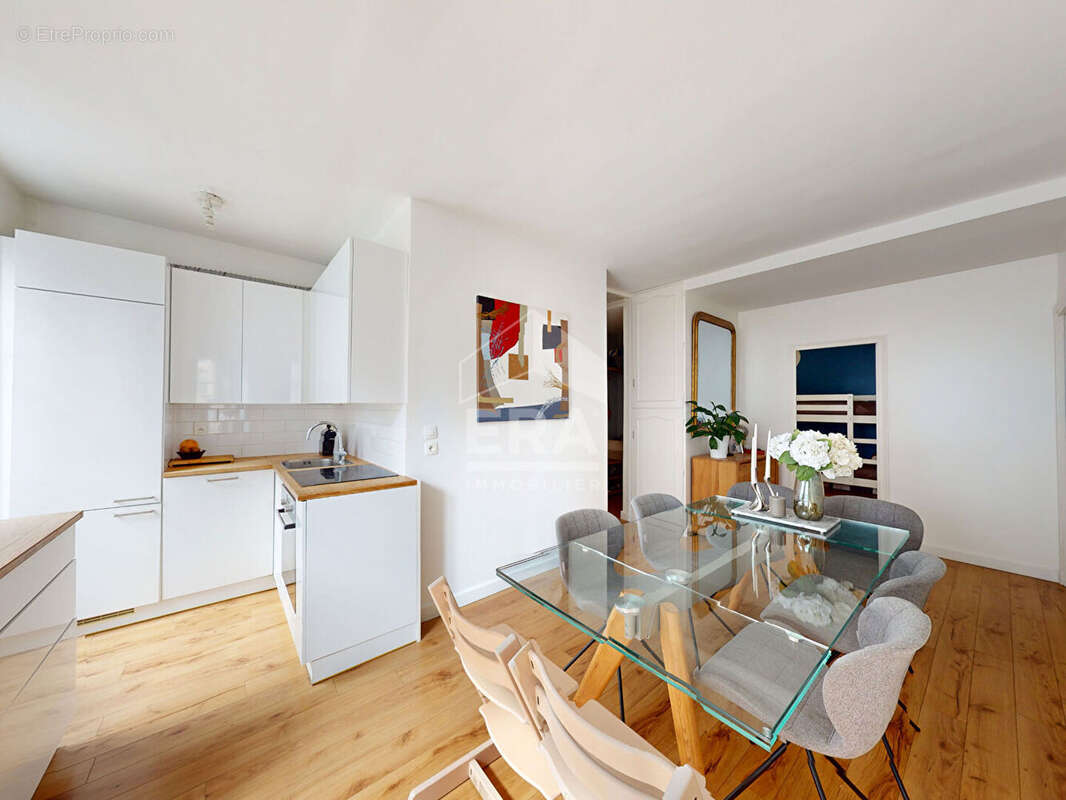 Appartement à PARIS-15E
