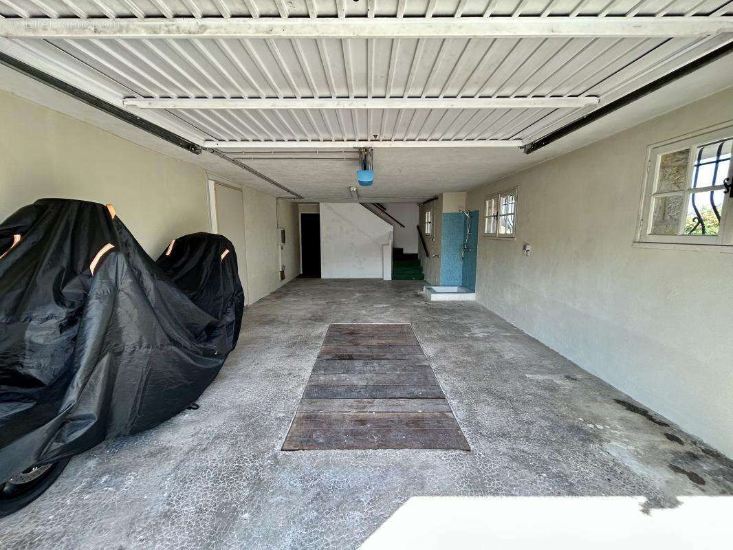 Maison 205 m² à Peymeinade  - photo 19