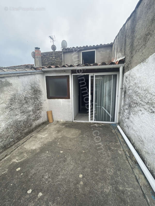 Maison de village en pierre avec terrasse et jardin - photo 10