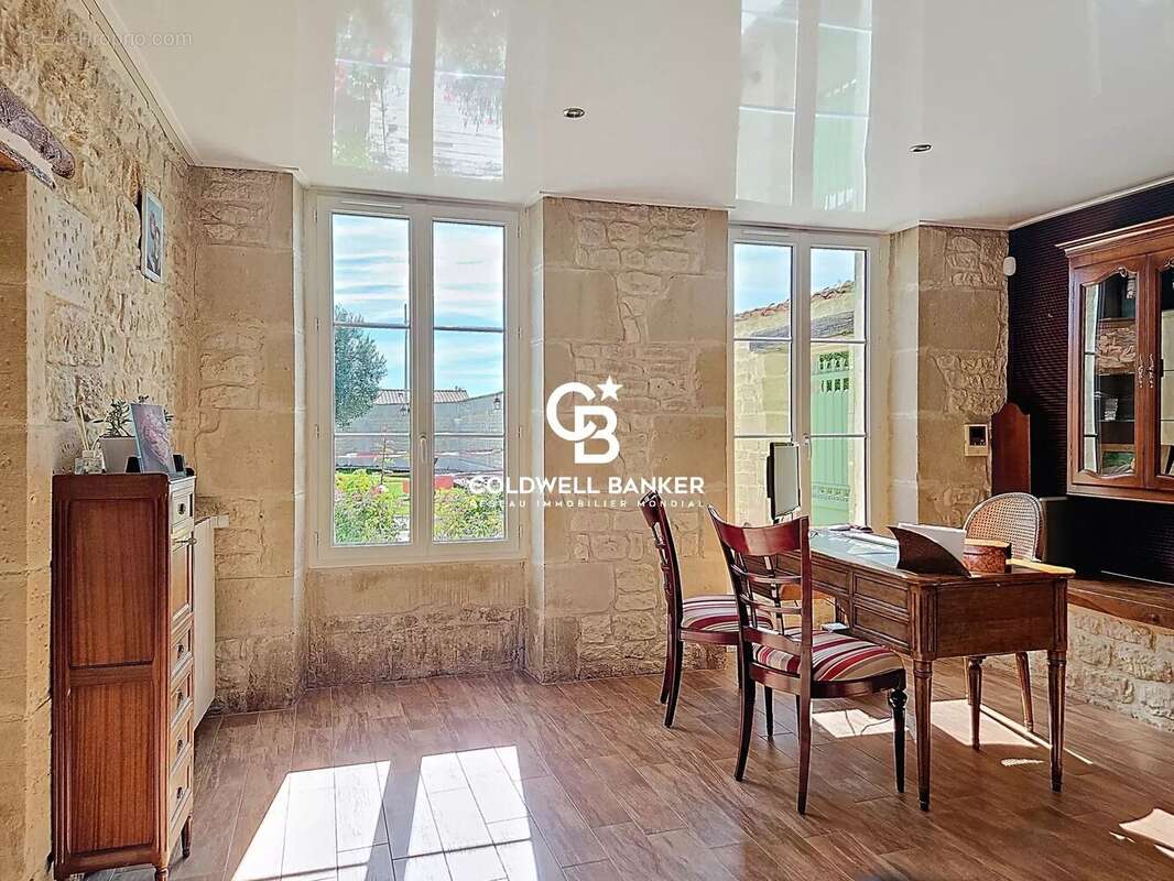 Maison à SAINT-JEAN-D&#039;ANGELY