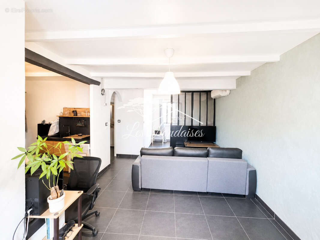 Appartement à LA LONDE-LES-MAURES