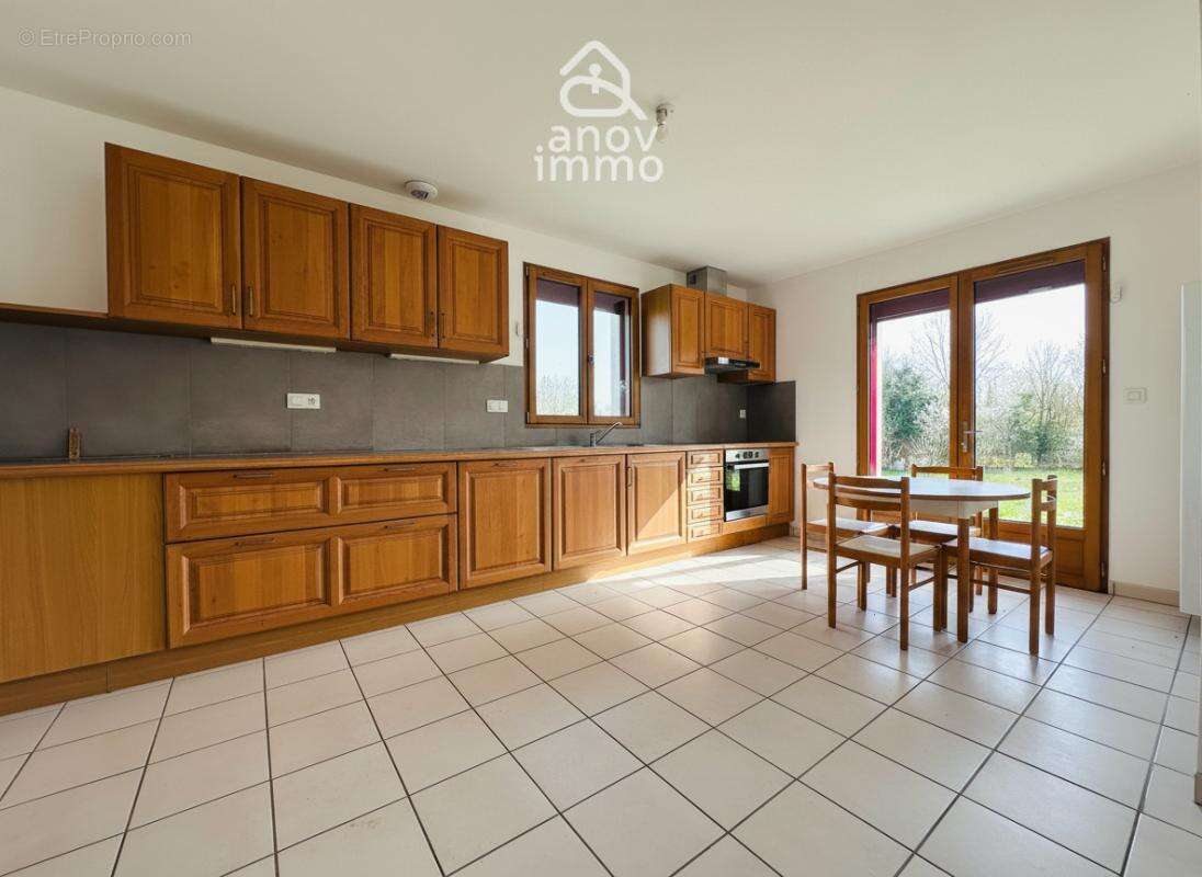 Maison 143 m2 4 chambres - Terrain jusqu'à 6 000 m2 - Double - photo 4