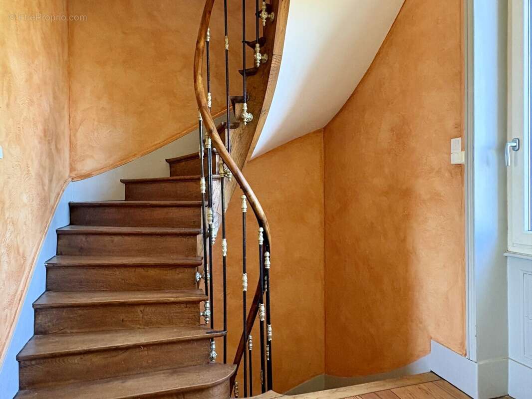 Maison 148 m² à Ratenelle  - photo 6