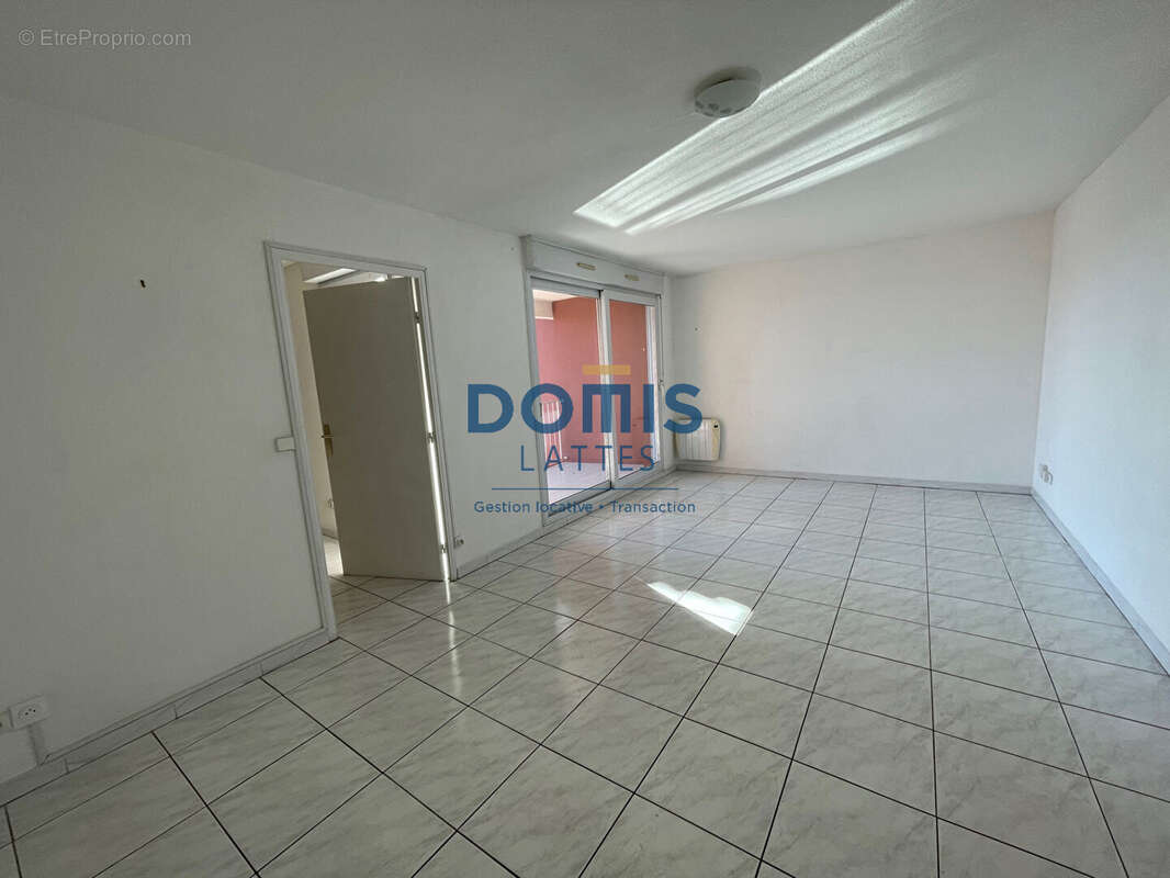 Appartement à LATTES