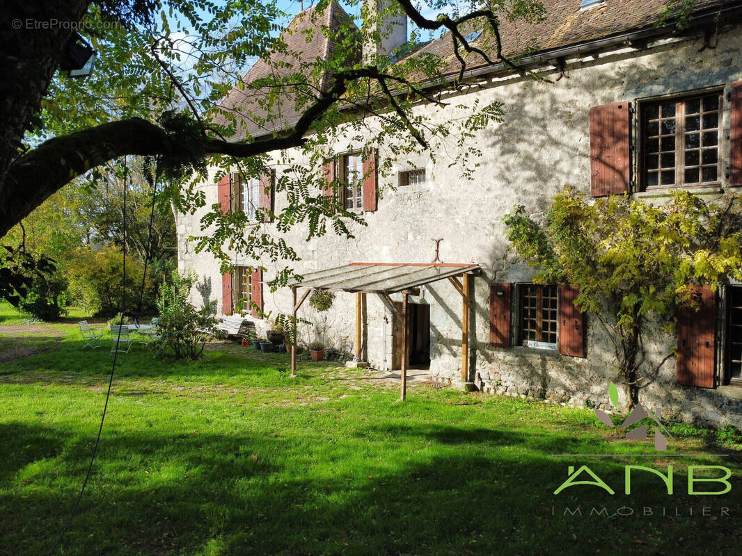 Autre à BUSSEROLLES