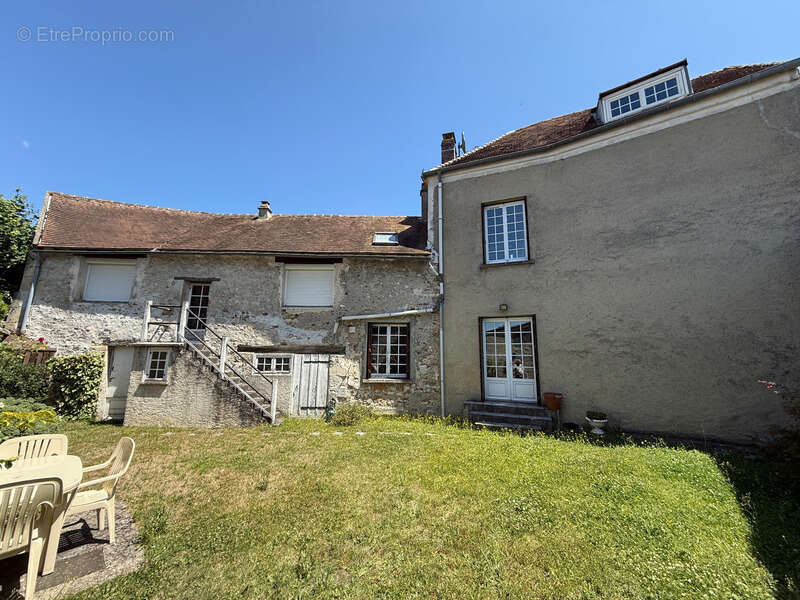 Maison à GRISY-LES-PLATRES