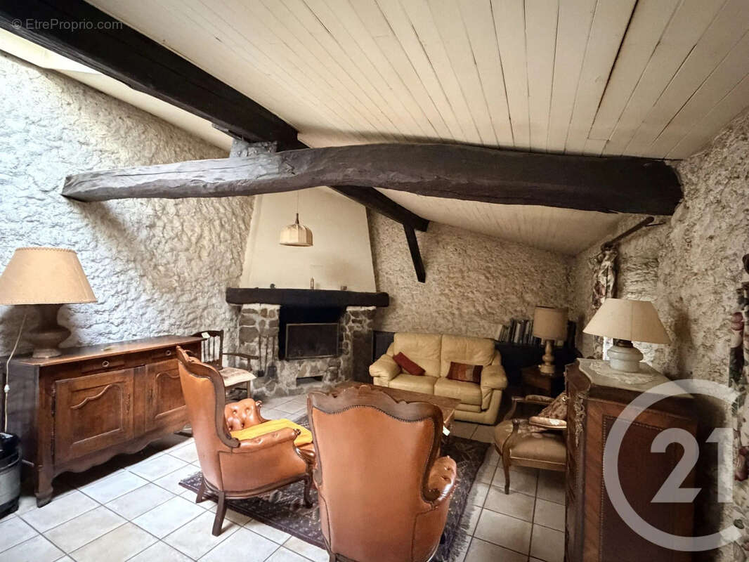 Maison à VERNOSC-LES-ANNONAY