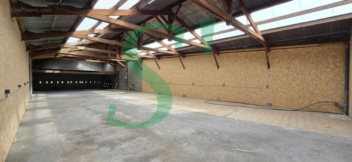 Commerce à CHAUMONT-EN-VEXIN