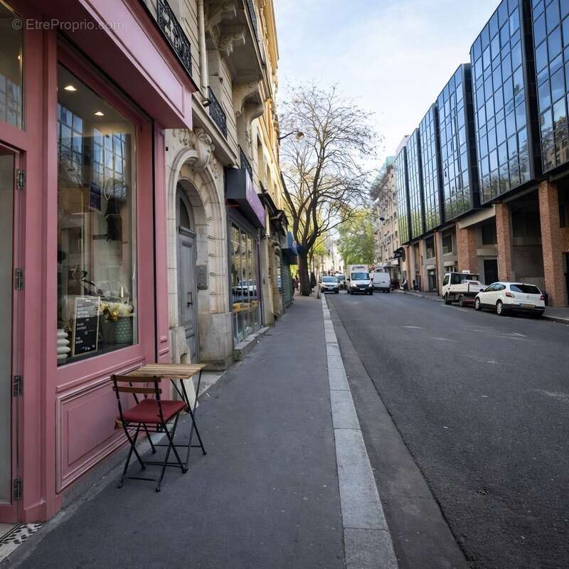 Commerce à PARIS-11E