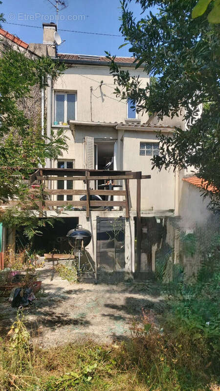VILLEMOMBLE Centre ville gare. - photo 12
