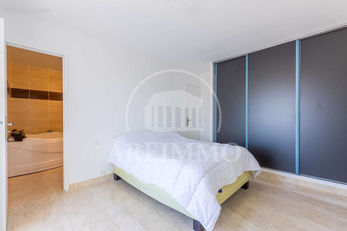 Maison à SAINT-MARTIN-DE-LONDRES