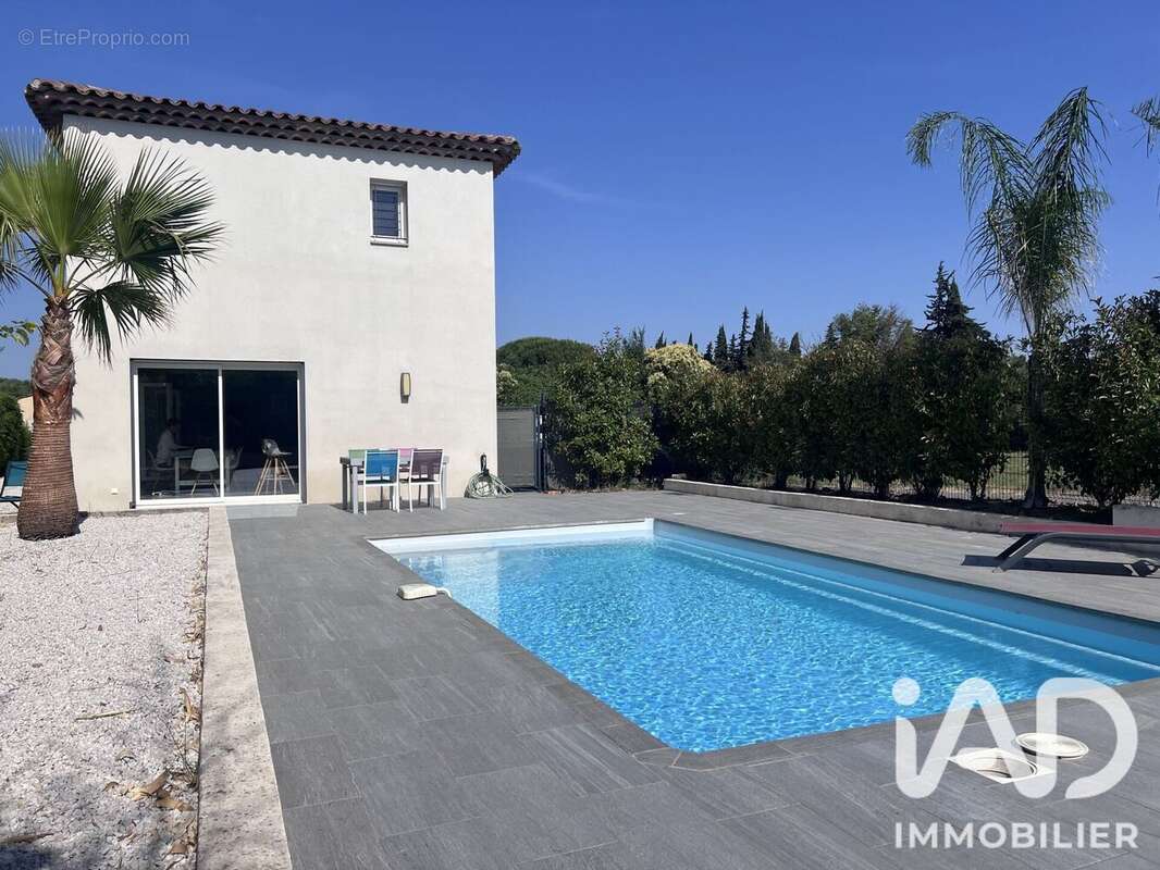 Photo 3 - Maison à PUGET-SUR-ARGENS