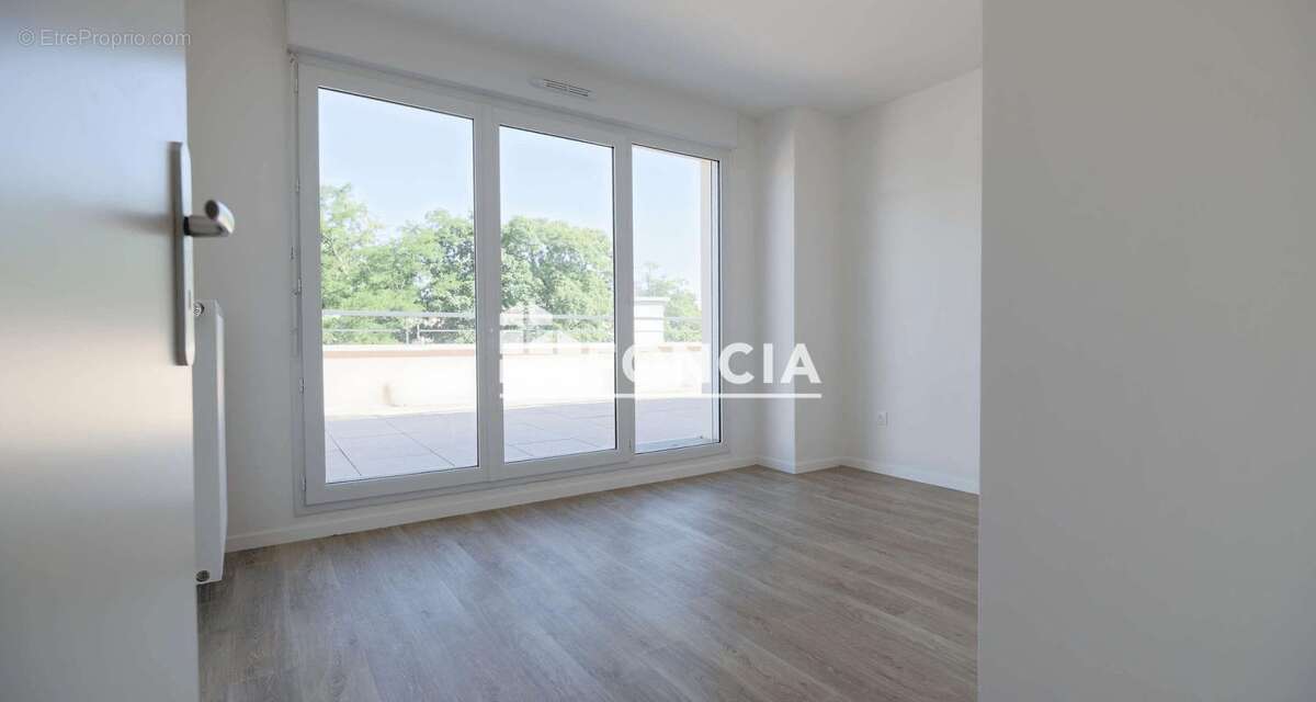 Appartement à DAMMARIE-LES-LYS