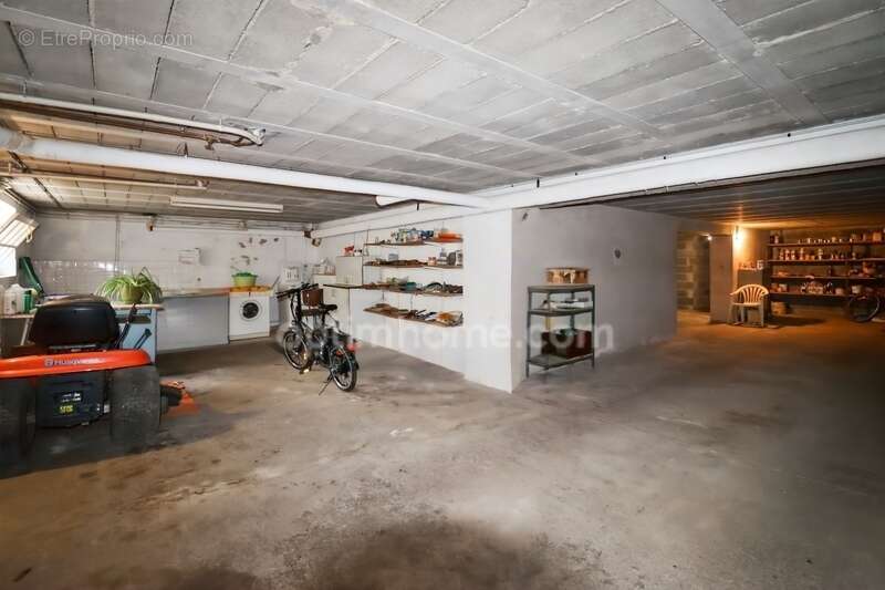 Maison à MAGNAC-LAVAL