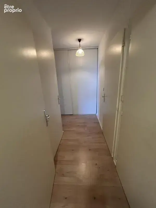 F3 de 60 m2 + une cave + 2 places de parking à PFASTATT (68120) - photo 16