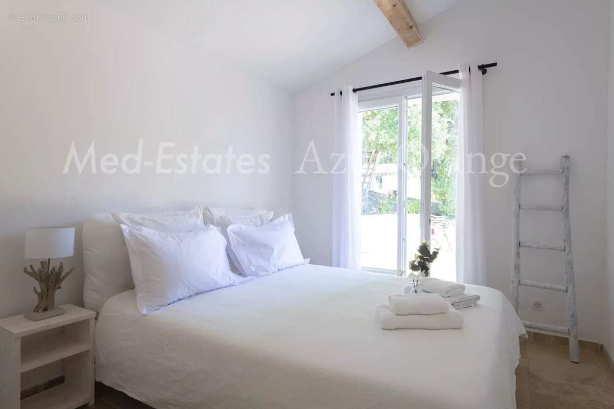 Maison à LA GARDE-FREINET