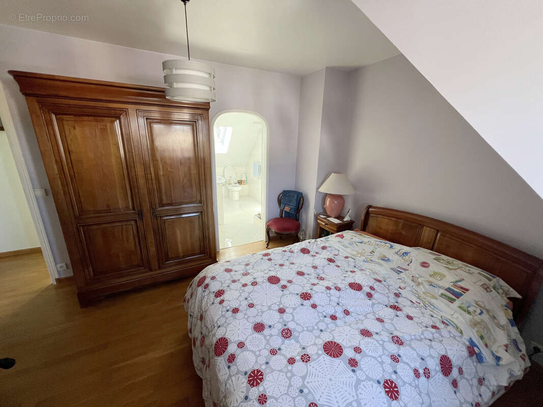 Maison à ORMESSON-SUR-MARNE