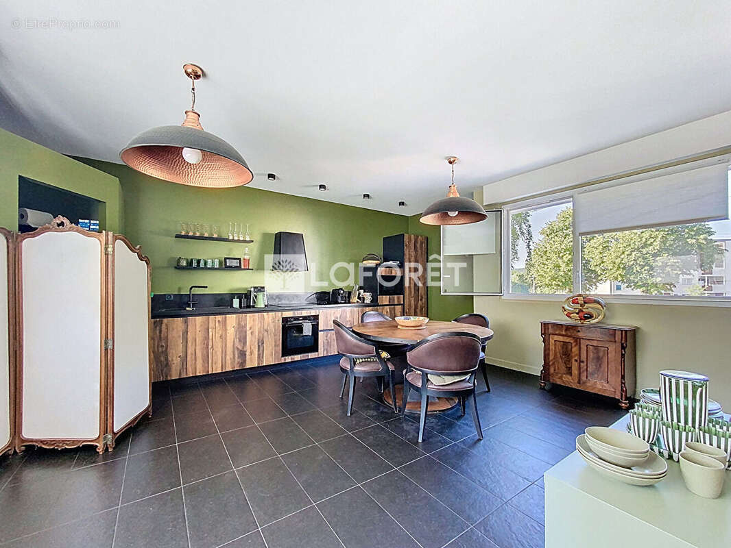 Maison à VERNEUIL-SUR-SEINE