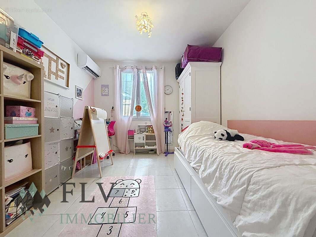 Maison 4 pièce(s) 75 m2 avec son Terrain à Roussillon ! - photo 11