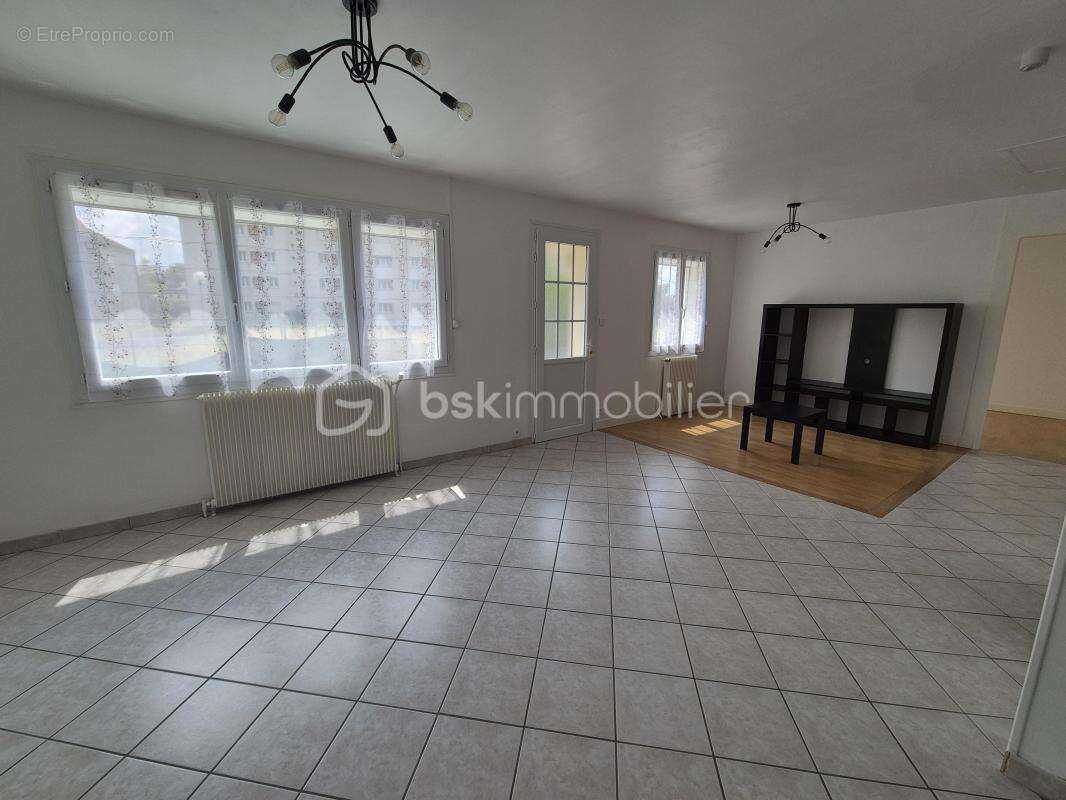 Maison 65 m2 avec terrain et piscine Gien - photo 5