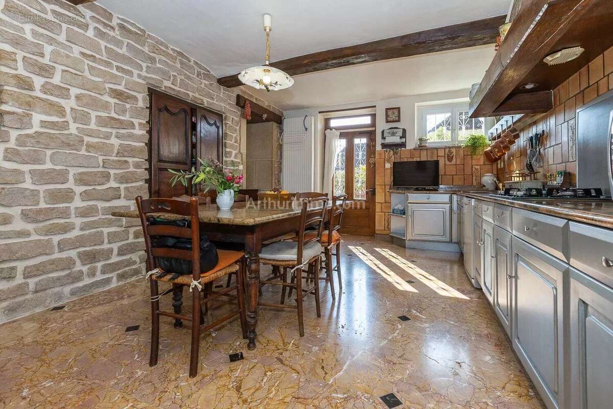 Maison à BREGNIER-CORDON