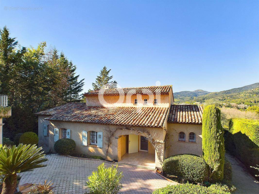 Maison à MANDELIEU-LA-NAPOULE