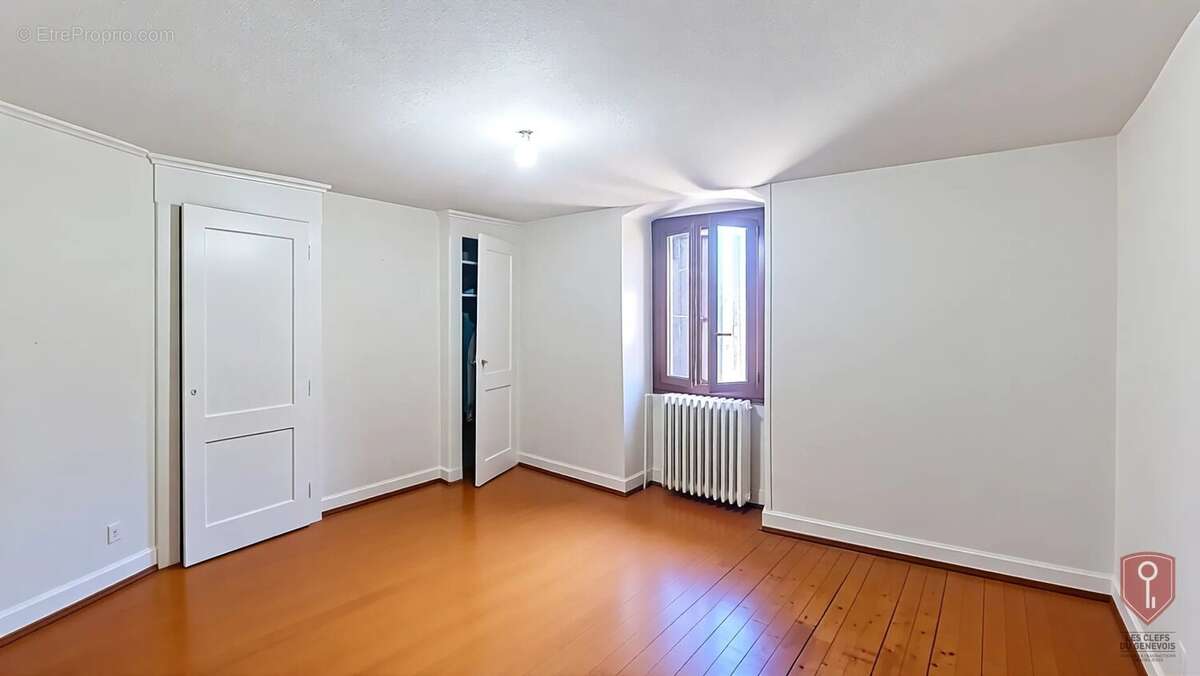 Maison à VILLE-LA-GRAND