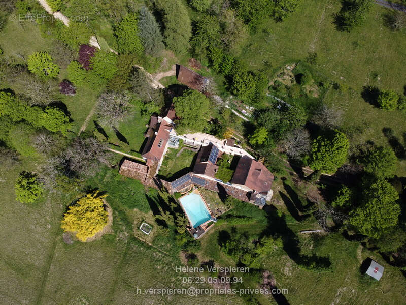 Maison à ROUFFIGNAC-SAINT-CERNIN-DE-REILHAC