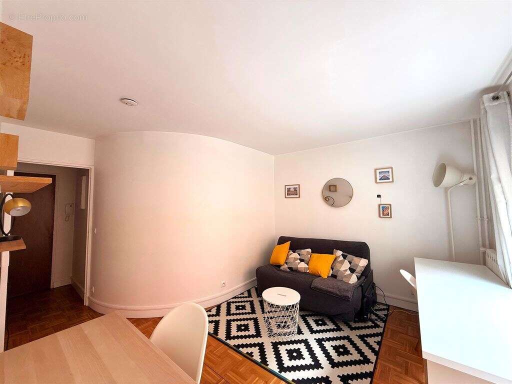 Appartement à PARIS-20E