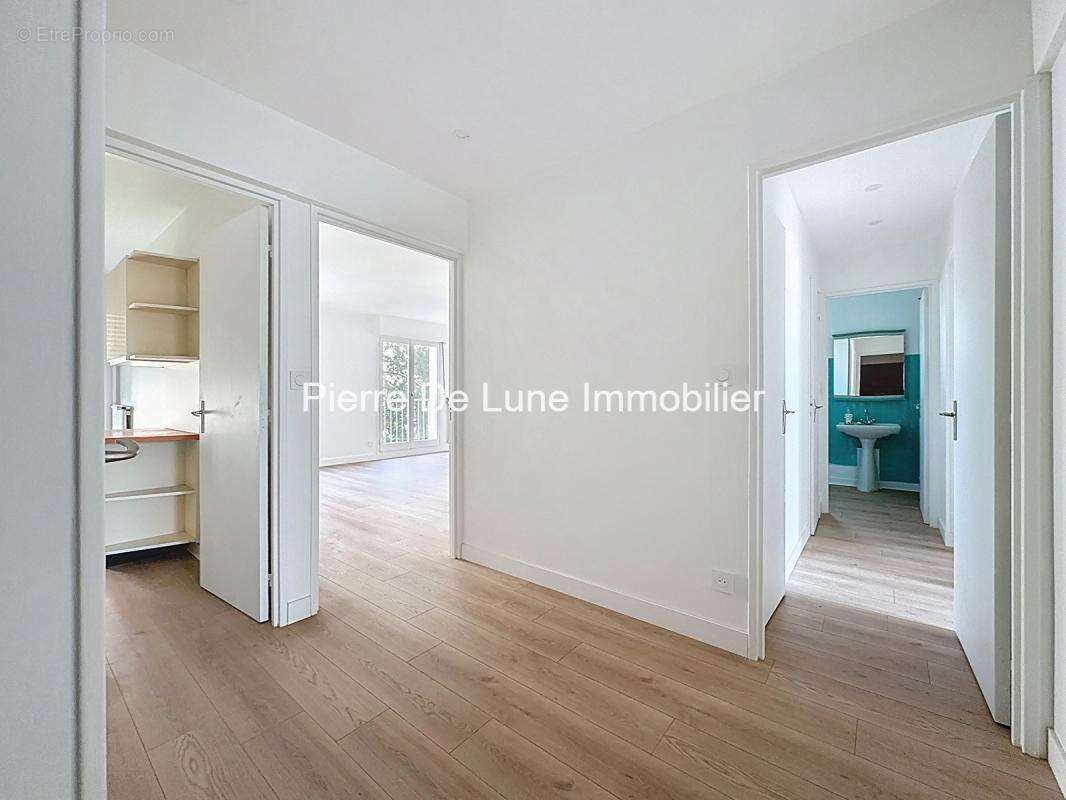 Appartement à VERSAILLES