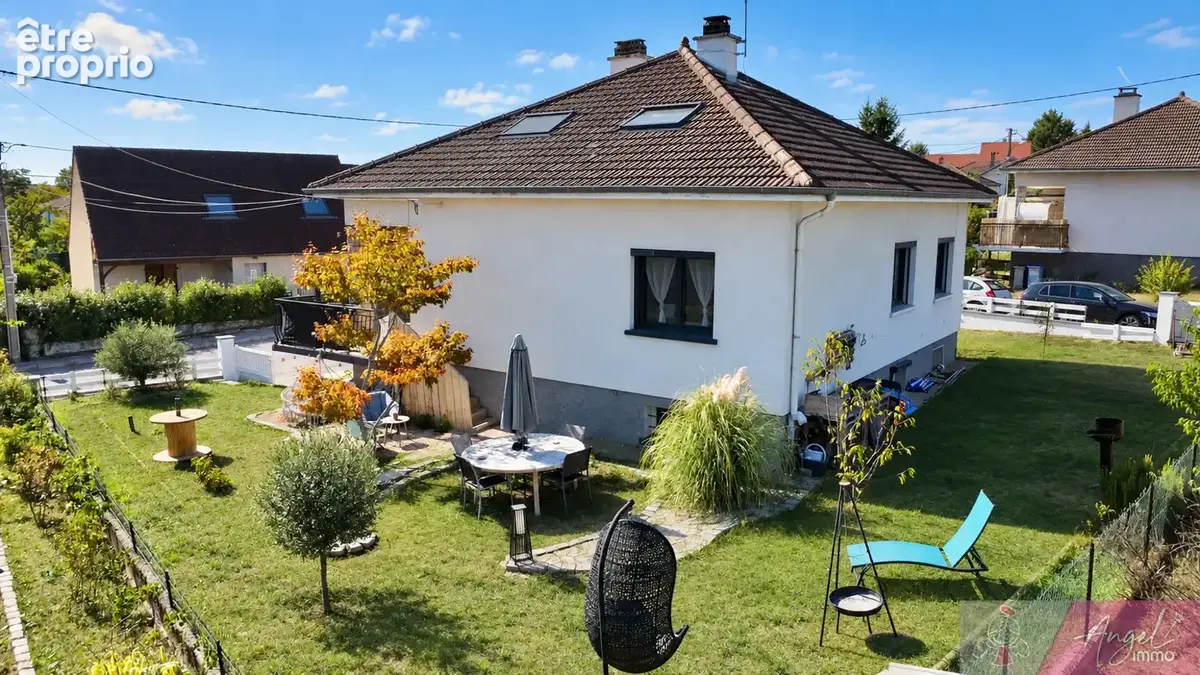 Maison 136 m2   Beaux volumes au cœur de Plumont - photo 2