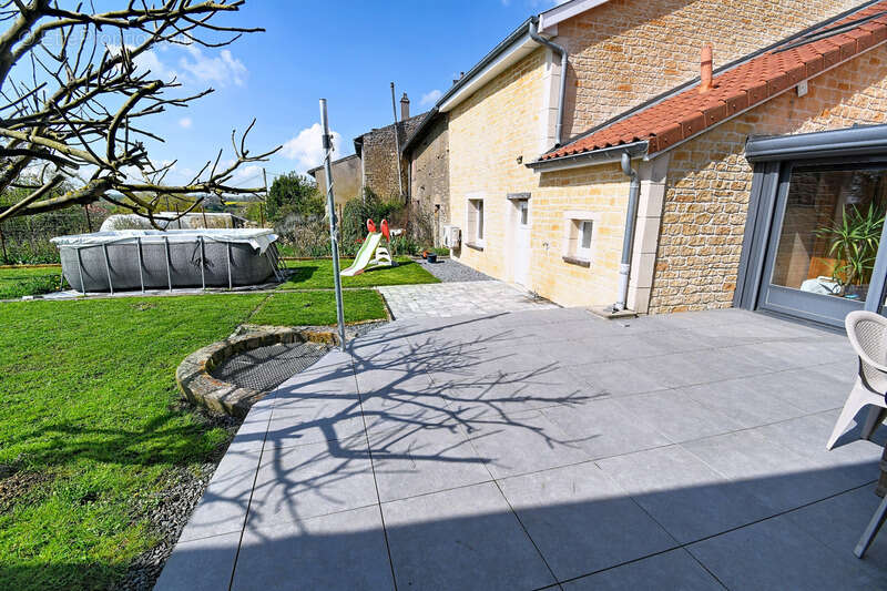 Maison à MERCY-LE-BAS