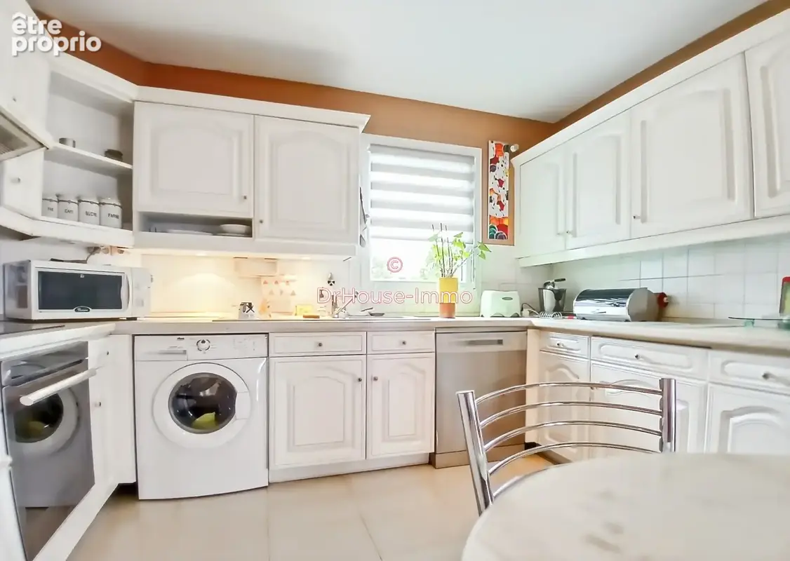 Appartement 4 pièces 97 m² à vendre à Rosny-Sous-Bois (93110) - photo 5