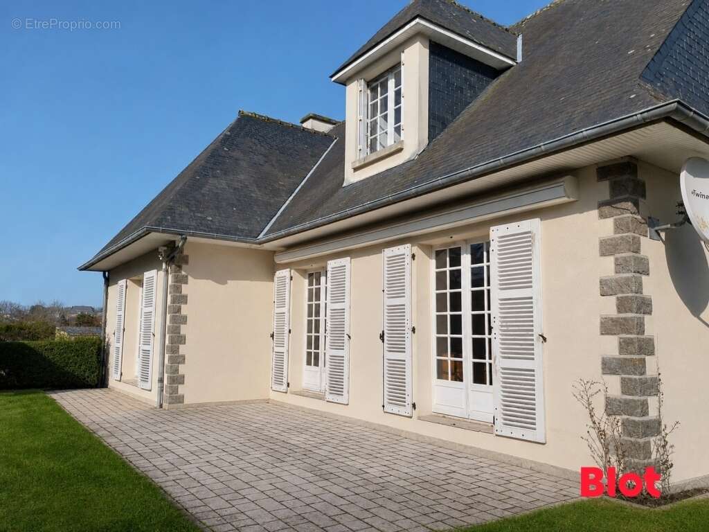 Maison 137 m² à Saint-Jouan-Des-Guerets  - photo 2