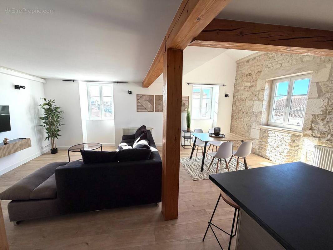 Photo 1 - Appartement à ANGOULINS