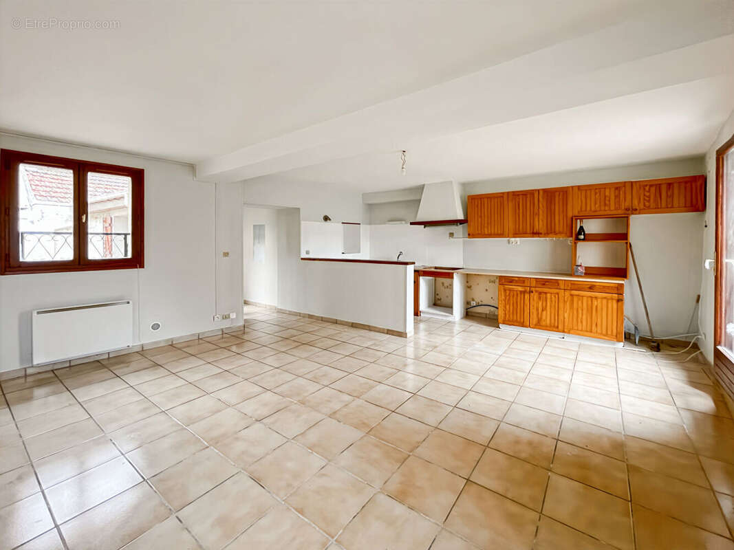 Maison à DAMMARIE-LES-LYS