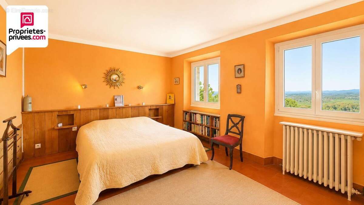 Maison à SAINT-CEZAIRE-SUR-SIAGNE