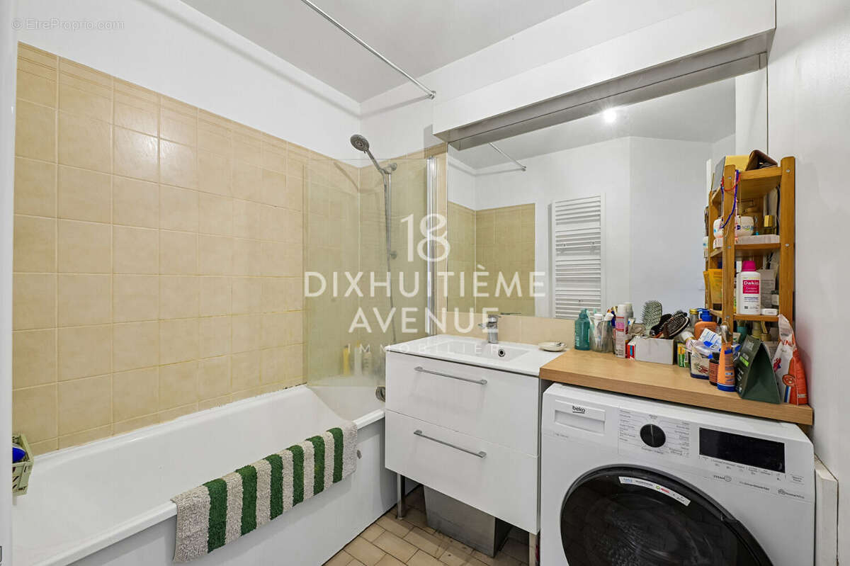Appartement à PARIS-10E