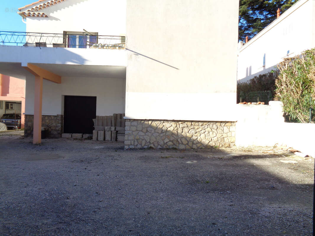 Parking à TOULON