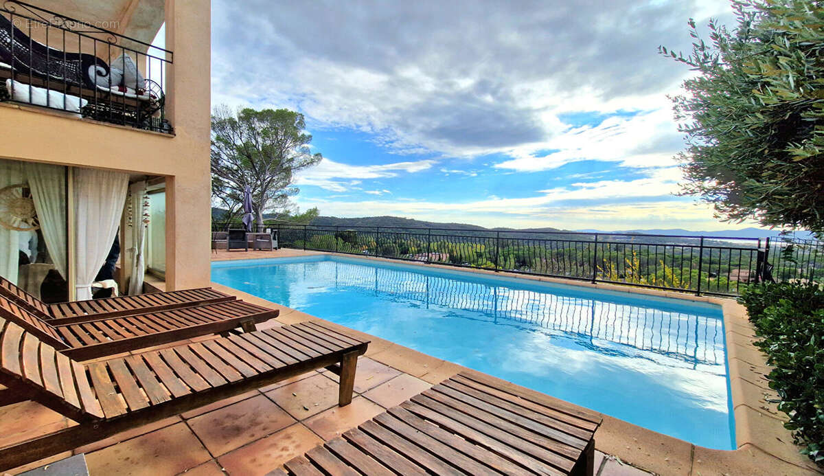 Maison à SAINT-RAPHAEL