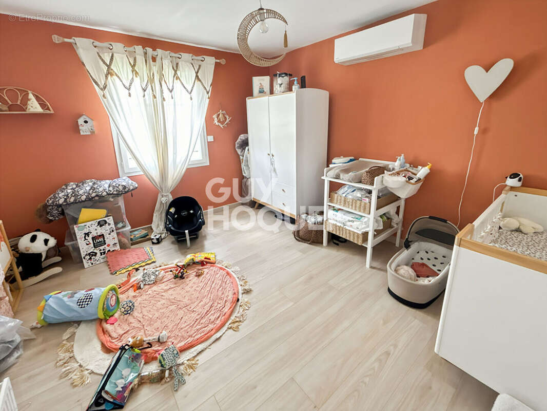 Maison à FONTENAY-TRESIGNY