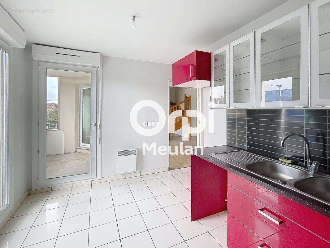 Appartement à LES MUREAUX