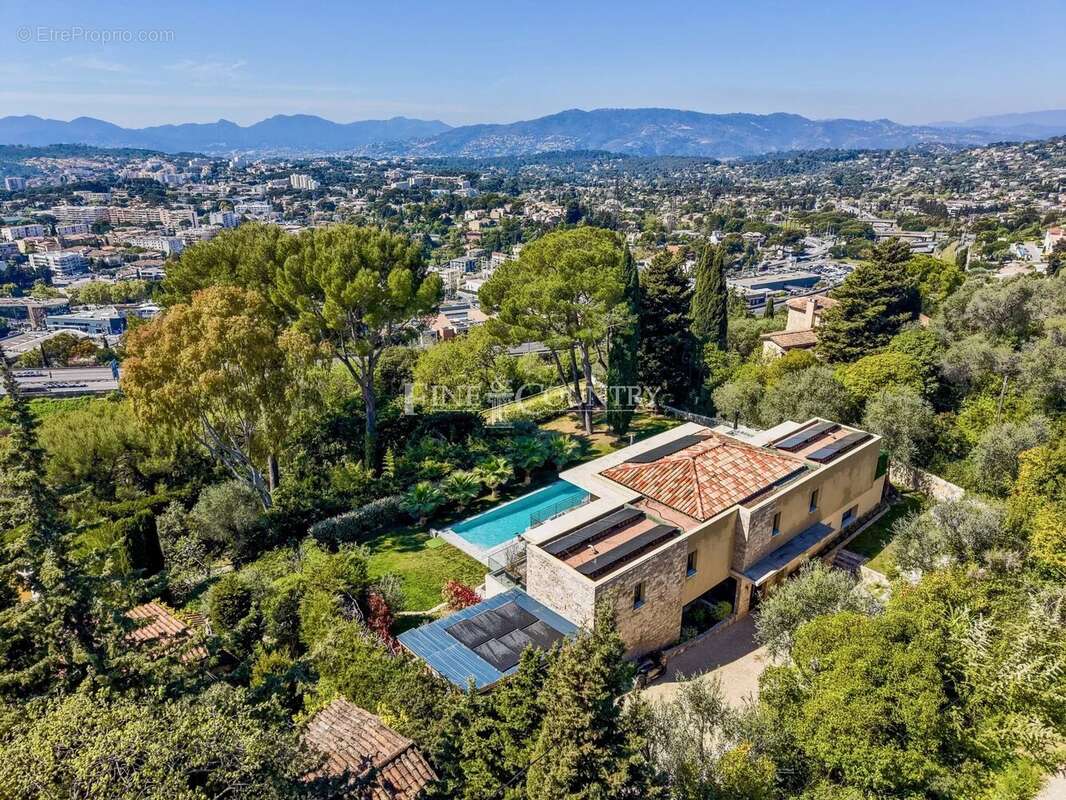 Maison à MOUGINS