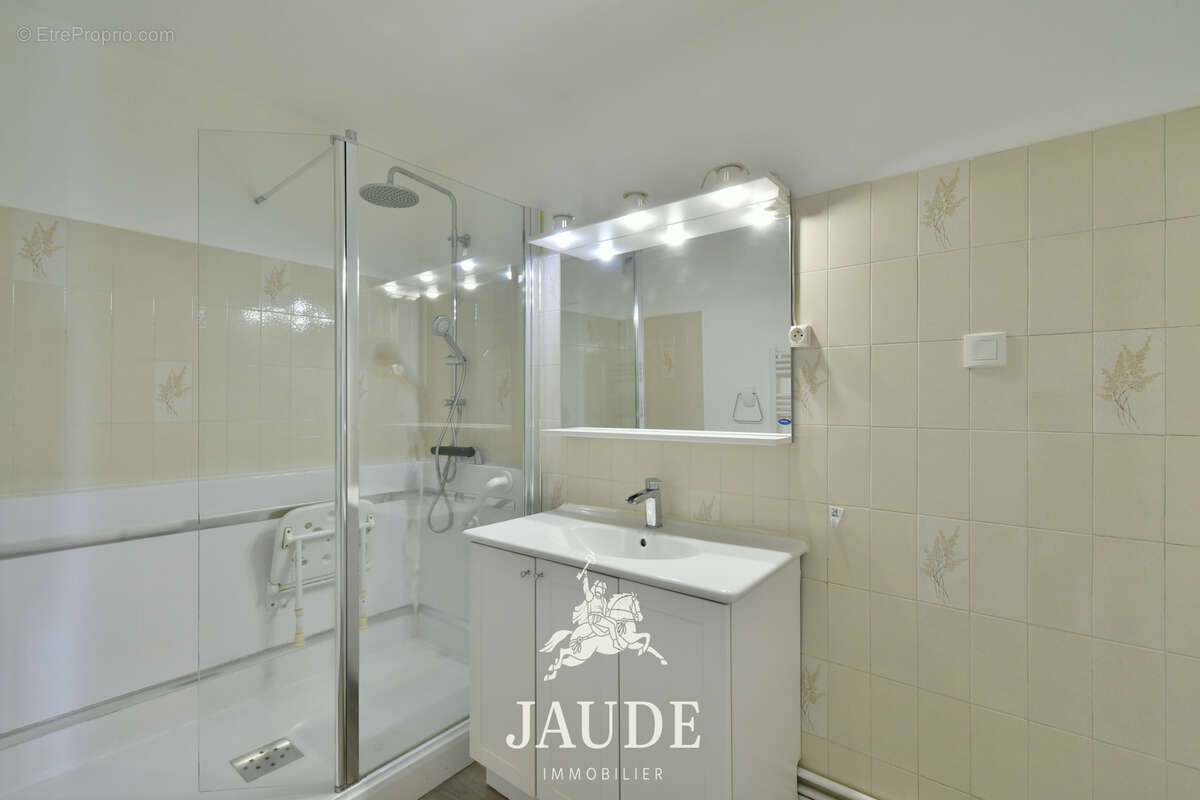 Appartement à CHAMALIERES