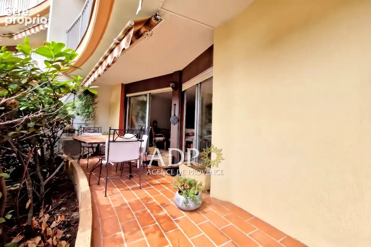 Appartement 2 pièces 60 m² à vendre à Mandelieu-La-Napoule (06210) - photo 2