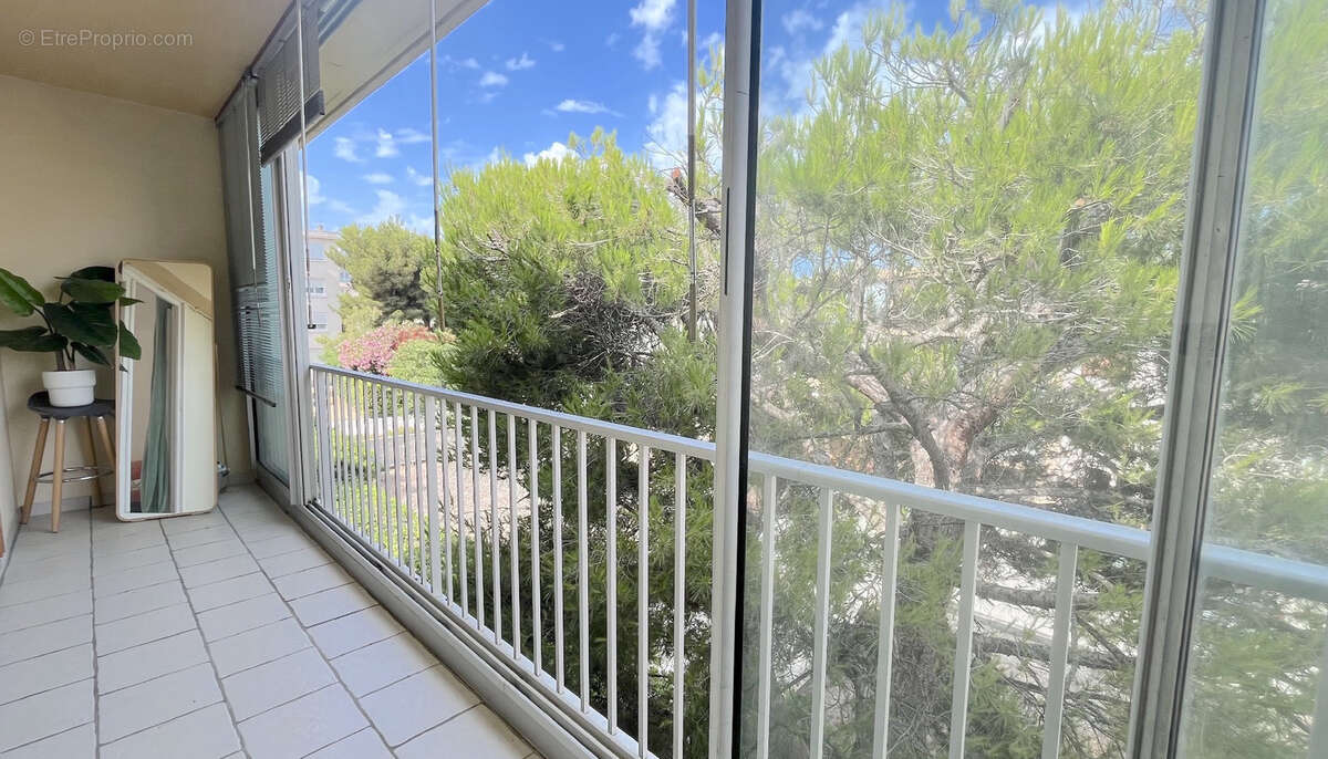 Appartement à SIX-FOURS-LES-PLAGES