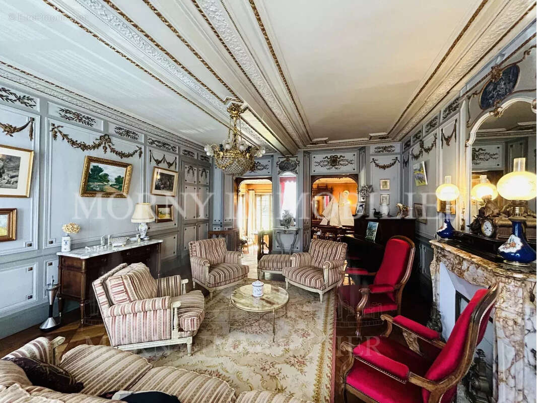 Maison à SAINT-PIERRE-SUR-DIVES